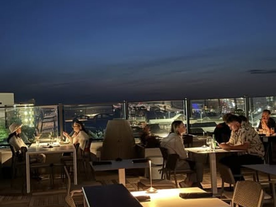 1945 Steak & Seafood